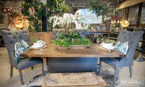 Calling All Farmhouse Table Fans We Are One Of The Top Destination Furniture Spots Around C Urban Farmhouse Designs Farmhouse Style Decorating Farm Table