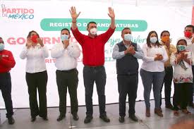 Ricardo barroso agramont is a mexican politician and lawyer affiliated with the pri. Se Registra Ricardo Barroso Por La Alcaldia De La Paz Radio Formula La Paz