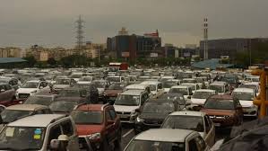 In Photos: Massive traffic jam and submerged roads as rain pounds Delhi-NCR  | Hindustan Times