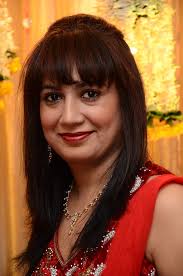 Can anyone prepare Hindi study materials?