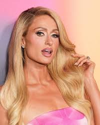 Shirin David spielt auf „Schlau aber blond“ nach ihren eigenen Regeln