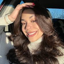 Rachel (@rachellhookss)