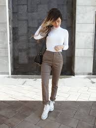 Black And White Checkered Pants Outfit Ideas Simple Outfit Plaid Pants From Zara Zara Converse Plaid Plaidpants Outfit Style Fashion Ootd Spain Simple Outfits Classy Work Outfits Fashion Outfits