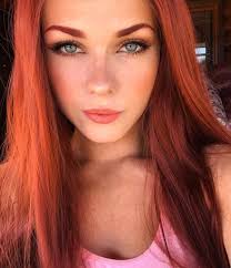 صور سيلفي ساخنة 50 صورة Girls Taking Selfies Attractive Girls Cosplay