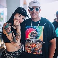 Cazzu conoció a Daddy Yankee y escribió emocionada :"mamá mira con quien estoy. Después de casi 14 años de amar a este hombre, hoy conocerlo y que me llame por mi nombre
