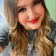 Ven a disfrutar de este fantástico concierto tributo a Joaquin Sabina💃, un  concierto que ciertamente expresa la buena cultura musical👨‍🏫, con  ambiente sano, seguro y exquisito para pasar entre parejas💑 y amigos😎