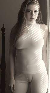 Short skirts at their finest!. Camel Toe