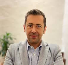 Saul Obregon's Instagram, Twitter & Facebook