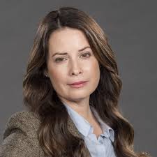 Beide ehepartner tragen einen solchen spätestens ab dem zeitpunkt der eheschließung. Charmed Star Holly Marie Combs Hat Geheiratet Beginn Des Rests Ihres Lebens Im Beisein Zahlreicher Freunde Tv Wunschliste
