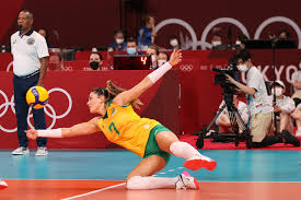 Select from premium rosamaria montibeller of the highest quality. Brazil S Rosamaria Montibellier Dives For The Tipped Ball Ed Chan Vbshots Com Volleyballmag Com