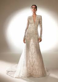 Inoltre, progettiamo abiti da sposa in pizzo, tulle, chiffon, mikado o qualsiasi altro tessuto di alta qualità. Abiti Da Sposa 2021 Speciale Tendenze Moda Look Bridal Vogue Italia