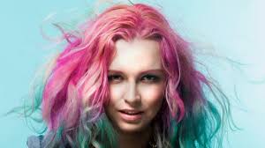 Great couleurs de cheveux tendances with couleur tendance t. Ce Qu Il Faut Savoir Avant De Se Teindre Les Cheveux En Rose Ou En Bleu L Express Styles