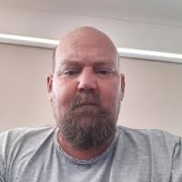 6 "Robert Beaton" profiles