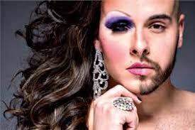 Changing Room de retour Alexandre Fecteau amène les drag queens au théâtre