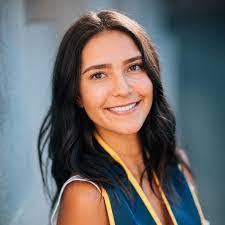 Tabitha Barlow's Instagram, Twitter & Facebook