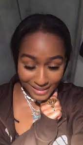 Sasha obama raps on tiktok a twitter trend today, bet barack obama loves it. Sasha Obama Lip Syncs To Vulgar Rap Song In Viral Tiktok Video Daily Mail Online
