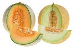 Idealerweise setzen sie die jungpflanzen der honigmelone im mai in ein gewächshaus, wo die früchte bei guter pflege bis zum herbst die farbe ihrer früchte von grün zu honiggelb umändern. Ist Die Honigmelone Reif Daran Erkennen Sie Es