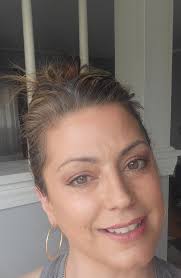 How do you feel about Maxie's new hair color?