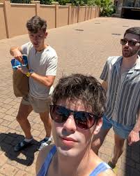 Andy Soto (@andyysotoo) • Instagram photos and videos