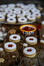 Gesunde Spitzbuben Vegan Bestes Rezept Mrs Flury Rezept Spitzbuben Rezept Rezepte Gesund Backen