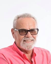 Kim Dukes's Instagram, Twitter & Facebook