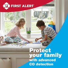 Detailed carbon monoxide detectors reviews, along with specs, comparisons and guides to help you best carbon monoxide detectors. Amazon Com First Alert Co710 Carbon Monoxide Detector With 10 Year Battery And Digital Temperature Display Home Improvement