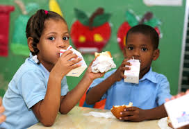 En años anteriores, el ministerio de educación aprovechaba la ocasión para encabezar. Servicio De Alimentacion Escolar Pae