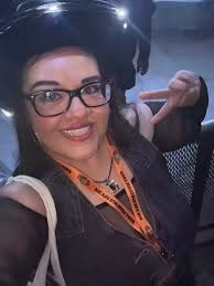 DJ, Angels & Rob's walk round the front barrier left as you're looking at  the stage. Hubby filmed that last one … and managed to miss me holding his  hand (because Rob