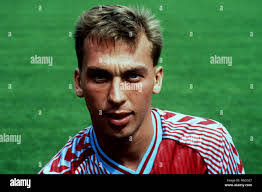 David Vill's Instagram, Twitter & Facebook