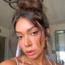 Ashley Peaches's Instagram, Twitter & Facebook