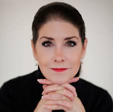 Dallas Designer Patti Flowers to Receive DSOL Fashion Notes Designer Award  The Dallas Symphony Orchestra League will pay tribute to Dallas fashion  designer Patti Flowers at its 6th Annual Fashion Notes Designer