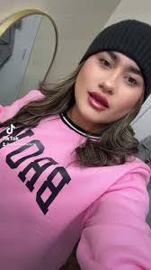 Arianna Shaw's Instagram, Twitter & Facebook