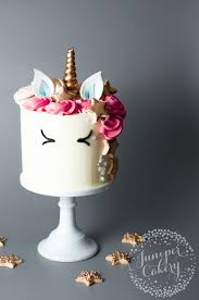 The Latest Cake Decorating Trend These Beyond Adorable Unicorn Cakes Https Www Craftsy Com Blog 2016 12 Unicorn C Cake Unicorn Cake Creative Birthday Cakes