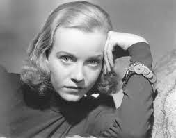 Helene Reynolds's Instagram, Twitter & Facebook