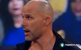 Posibles escenarios tras Adam Pierce ser declarado el retador de Roman  Reigns