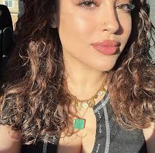 Bethany Ciotola Necklace Vibrant Green Princess Cut Natural Neon Colombian  Emerald Solitaire Necklace 18K Yellow Gold Vermeil