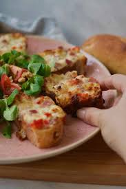 Lieblingsessen Aus Der Kindheit Uberbackene Schmandbrotchen Rezept Schmandbrotchen Essen Lieblingsessen