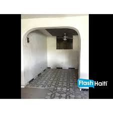Studio Appartement A Louer Girardo Petionville In 2020 Haiti Apartment Home Decor