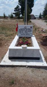 Eğer, mezar müteveffanın mülküne dahil ise, onun üzerine türbe yaptırmak mekruh olur(14). Konya Mezar Taslari Fiyatlari Konya Mermer Mezar