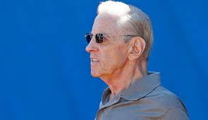 Mets owner Fred Wilpon addresses team in closed-door meeting