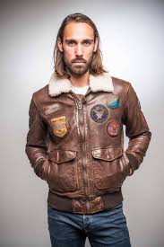 Blouson Aviateur En Cuir Pour Homme Daytona 73 Modele Mythic Blouson Aviateur Homme Blouson Mode Homme Hiver