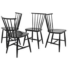 Four 1950s Swedish Windsor Style Spindle Back Dining Chairs 1stdibs Com Windsor Dining Chairs Pink Dining Chairs Dining Room Chairs Modern