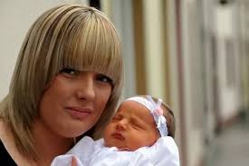 Mum Kelly Jones buried her fiance five hours before giving birth to their  daugher