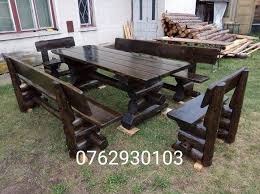 Utilizand mese rustice din lemn din catalogul nostru, casa dvs. Leagane È™i Mese Rustice Home Facebook