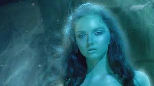 Big, bold, and colorful is the best way to sum up canna lily bulbs. How Lily Cole Swapped Modelling For Social Activism Bbc News