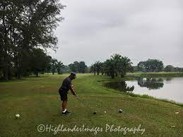 Kundang lakes country club ei tegutse valdkondades golfiväljakud. Kundang Lakes Country Club 11th August 2017 Frideggs