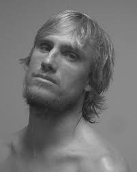 Chris Davidson's Instagram, Twitter & Facebook