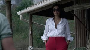 David harbour, golshifteh farahani, priyanshu painyuli, pankaj tripathi. Ray Ban Aviator Sunglasses In Black Worn By Nik Khan Golshifteh Farahani As Seen In Extraction Spotern
