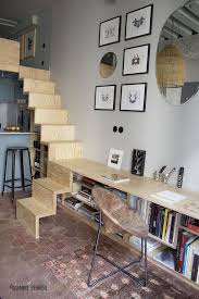 It could be a bedroom, a working area, a library or others. Amazing 40 Clever Micro Apartment Organization Ideas Https Kidmagz Com 40 Clever Micro Apartmen Deco Mezzanine Minuscules Appartements Decoration Interieure