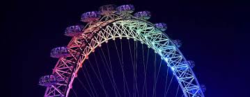 The bridge is painted predominantly green, the same colour as the leather seats in the house of commons which is on the side of the palace of westminster nearest to the bridge, but a natural shade similar to verdigris. Location And Directions The Official Lastminute Com London Eye